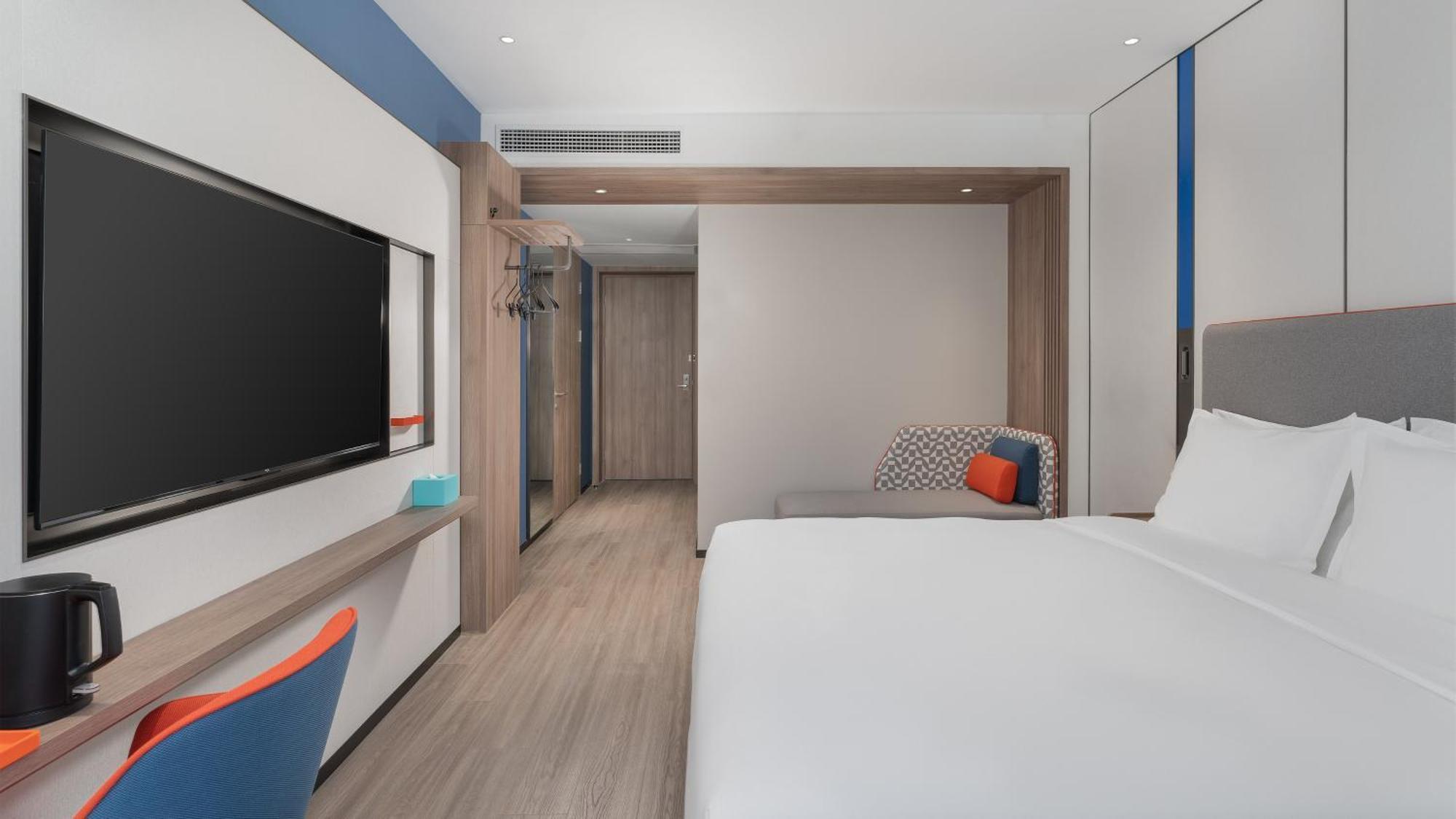 Holiday Inn Express Qingdao Shibei By Ihg Екстериор снимка