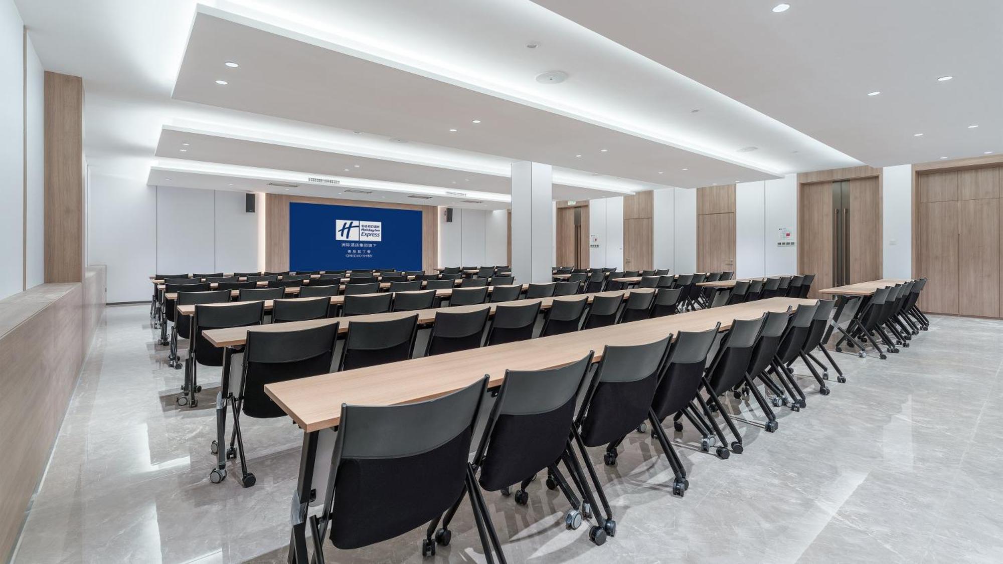 Holiday Inn Express Qingdao Shibei By Ihg Екстериор снимка